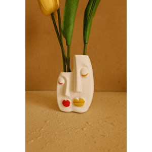 Evet Doğru, Aynısını Masaya Yerleştir