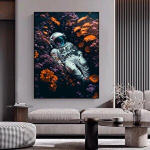 Çiçeklerin İçinde Yatan Astronot – Astronot Posteri Ve Kanvas Baskı
