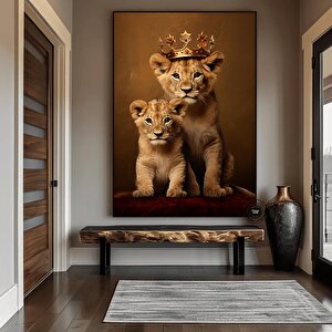 Kraliyet Aslan Ailesi Kanvas Tablosu – Altın Taçlı Aslanlar, Zarif Vahşi Yaşam Sanatı 50x70 cm