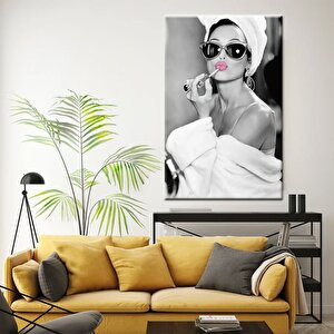 Audrey Hepburn Kanvas Tablo | Moda Duvar Sanatı | Pembe Dudak Baskısı 40x60 cm