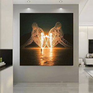 Burning Man Festivalinde Sırt Sırta Veren İki Kişi Tablosu, İçsel Çocuk Temalı Modern Sanat