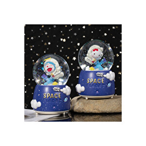 Doraemon Uzayda Büyük Boy Kar Küresi Işıklı, Müzikli, Püskürtmeli, 16x12