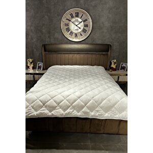 Tek Kişilik Merinos Kuzu Yünü Yorgan (%100 Doğal Meri̇nos Kuzu Yünü) 155 X 215 Cm Ebat