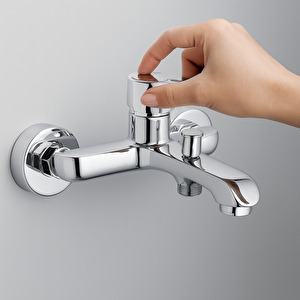 Tek Kollu Krom Banyo Bataryası Duvar Tipi Armatür Şık Premium Modern Tasarım Sıcak Soğuk Ayarlı