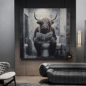 Çok Renkli Kanvas Baskı, Tuvalette Kitap Okuyan Yayla İneği, Komik Banyo Duvar Dekoru