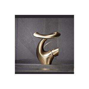 Lüks Gold Şelale Lavabo Bataryası Premium Tek Kollu Tezgah Üstü Musluk Otel Özel Tasarım