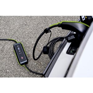Brennenstuhl E-mobility Serisi Duvar Tipi Uyumlu 3 Fazlı Elektrikli Araç Taşınabilir Şarj Istasyonu 8 Metre Kablolu 16a. 11 Kw (al