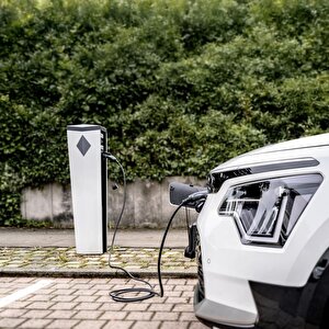 Brennenstuhl E-mobility Serisi Duvar Tipi Ve İstasyon Uyumlu Elektrikli 3 Fazlı Ip55 Lisanslı 7 Metre Kablolu 22 Kw Araç Şarj Kabl