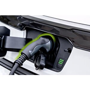 Brennenstuhl E-mobility Serisi Duvar Tipi Ve İstasyon Uyumlu Elektrikli 3 Fazlı Ip55 Lisanslı 7 Metre Kablolu 22 Kw Araç Şarj Kabl