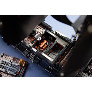 Lego Icons 10365 Kaptan Jack Sparrow'un Korsan Gemisi (2862 Parça)