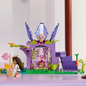 Lego Gabbys Dollhouse Tatlı Şekerleme Dağı Ve Kedi Bahçesi 263 Parça 11205