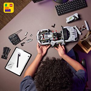Lego Technic 42214 Lamborghini Revuelto Süper Spor Araba