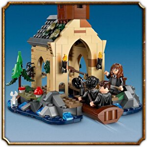 Lego Harry Potter 76426 Hogwarts™ Şatosu Kayıkhanesi (350 Parça)