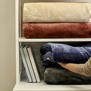 Shelly Wellsoft Tv Battaniyesi Lacivert (140x190 Cm) Lacivert