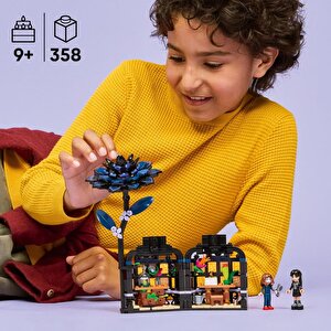 Lego Wednesday Siyah Yıldız Çiçeği 358 Parça 76784