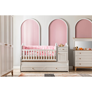 Betty Bebek Odası Takımı