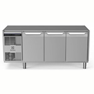Electrolux Professional Soğutmalı Tezgah, "heavy Duty", Aısı304, Üst Tablasız, -2°/+10°c, Dijital, Tropikal - 440 Lt, 3 Kapılı Eh3h7aaa