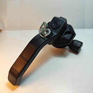 Hava Santral Jeneratör Kompresör Kabi̇n Ağir Panel Kol Ki̇li̇t - Plasti̇k Düz Di̇l - Ki̇li̇tlenen Anahtarli