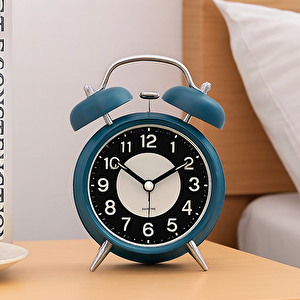 Yuvarlak Alarmlı Ve Işıklı Küçük Metal Masa Saati, Yeşil, 12 cm