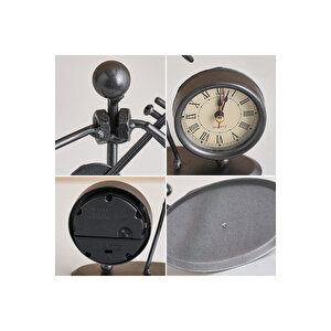 Müzisyen Adam Klarnet Metal Masa Saati, 15x12