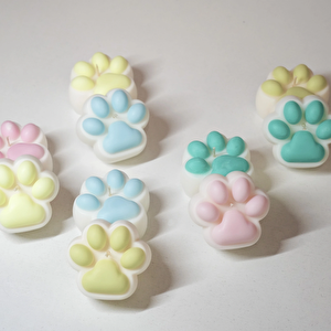 Çam Kokulu Yeşil Pati Figürlü Soya Mumu - Doğal Ve Dekoratif Soya Mumu