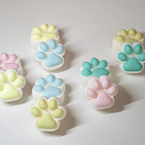 Vanilya Kokulu Lime (Açık Yeşil) Pati Figürlü Soya Mumu - Sıcak Ve Dekoratif Mum