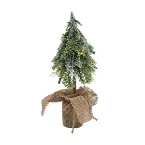 Karlı Yılbaşı Ağacı