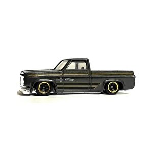 Hot Wheels 83 Chevy Silverado Jmt29