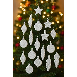 El Yapımı 16’lı Yılbaşı Süsü Seti – Beyaz Dekoratif Ağaç Süsleri