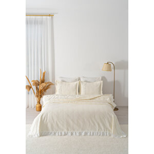 Esila Ekru Fırfırlı Çift Kişilik Nevresimli Pike Seti - 7 Parça Çeyiz Seti