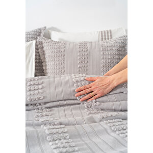 Maisa Gri Nakışlı Çift Kişilik Nevresimli Pike Seti - 7 Parça Çeyiz Seti