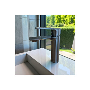 Antrasit Lavabo Bataryası Antrasit Lavabo Musluk Pirinç Malzeme Antrasit Gri