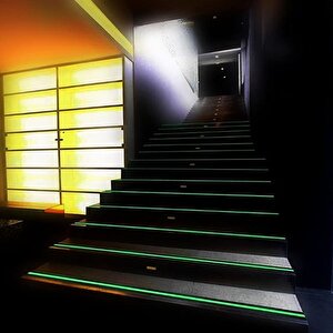 Fosforlu Kaydırmaz Bant İnce 2.5cmx5mt Fotolümenli Merdiven Bandı