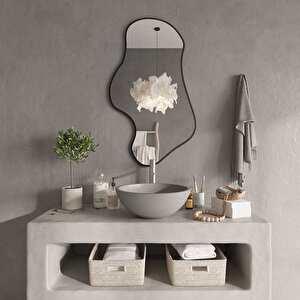 Asimetrik Dekoratif Ayna – Modern Organik Form – 5 Boy Seçeneği – Siyah Çerçeve 60x102 cm