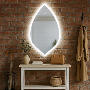 Damla Form Led Ayna – Dokunmatik, Dim Edilebilir, 6500K Beyaz Işık Modern Duvar Aynası 50x85 cm
