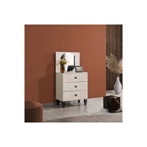 Story Şi̇fonyer Aynali