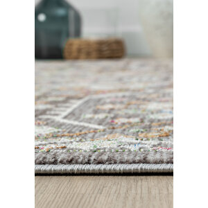 Monde 803 Çok Renkli Antialerjik Polyester Makine Halısı – %100 Pamuk Taban, Düz Saçak 160x230 cm