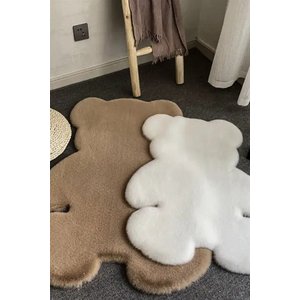 Beyaz Ayıcık Şekilli Peluş Halı