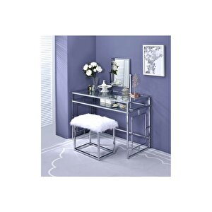 Abi̇gai̇l Şi̇fonyer Ve Tabure, Metal