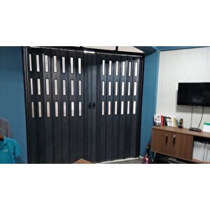 Akordiyon Kapı  258x233 Karaağaç Camlı Çift Açılım Kalın Kapı Katlanır Akordeon Pvc Anahtar Kilitli 258x233 cm