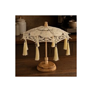Dantelli Bali Şemsiyesi Bambu Altlıklı Püsküllü Dekoratif Obje 31,5 × 28 Cm – Krem Renk Bohem Masa, Konsol, Kahve Köşesi Ve Ev Dekorasyon Aksesuarı