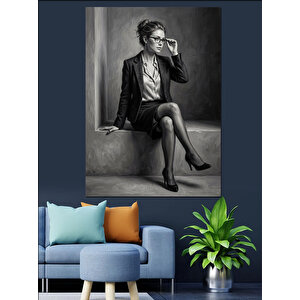 Gözlüklü Şık İş Kadını Portresi Dekoratif Kanvas - Mdf Ahşap Tablo 50x70 cm