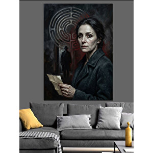 Labirent Önünde Duran Endişeli Kadın Dekoratif Kanvas - Mdf Ahşap Tablo 100x140 cm
