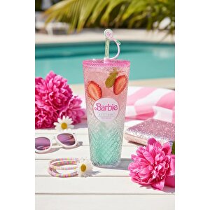 Barbie Lisanslı Pipetli Plastik Su Kabı – Sızdırmaz Kapaklı Günlük Matara 750 Ml