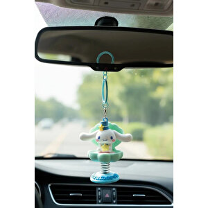 Sanrio Lisanslı Okyanus Hazinesi Hareketli Araba Süsü - Cinnamoroll Figürlü Yaylı Ayna Aksesuarı