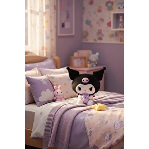 Sanrio Lisanslı Kuromi Peluş Oyuncak 28 Cm – Oturan Mini Arkadaşlı Yumuşacık Tasarım