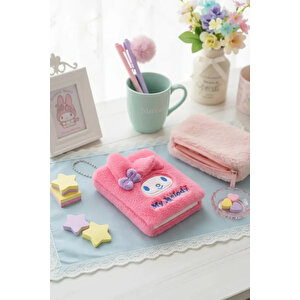 Sanrio Lisanslı My Melody Kolyeli Peluş Defter – Taşınabilir & Yumuşak Dokulu