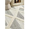 Yumuşak Bukle Tabanlı Modern Kabartmalı 3d Üçğen Desenli Krem Gri Renkli Halı